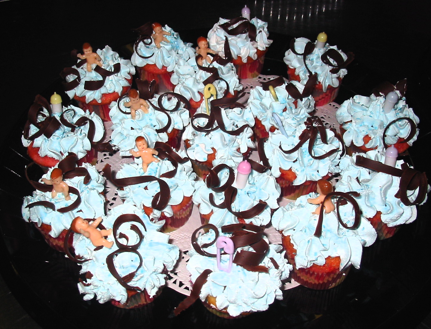 boycupcakes.jpg